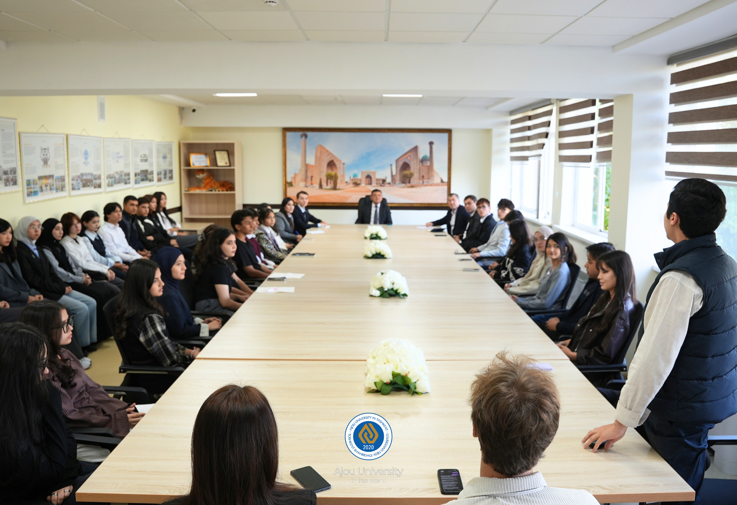 MEETING BETWEEN THE RECTOR AND STUDENTS